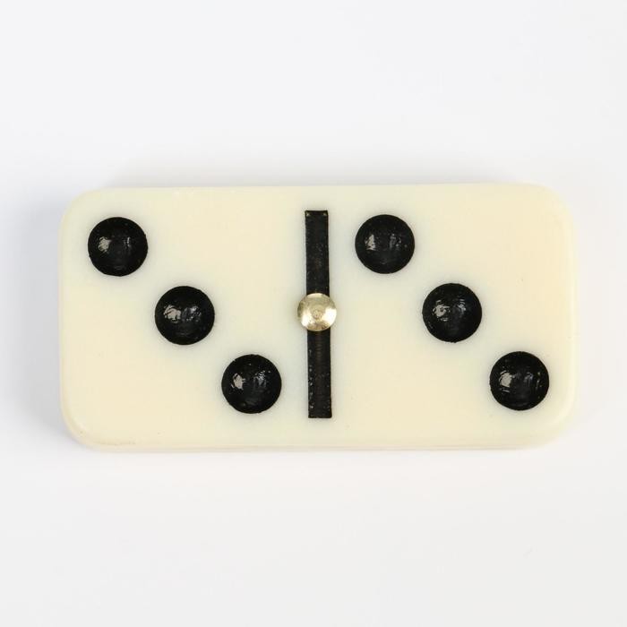 Домино "Подарочное", 28 шт, 20 х 12. 5 х 4 см, костяшка 4.5 х 2.5 см