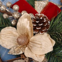 Новогоднее украшение на ёлку «Зимнее волшебство. Магнолия золотая» на стену, 31х24 см