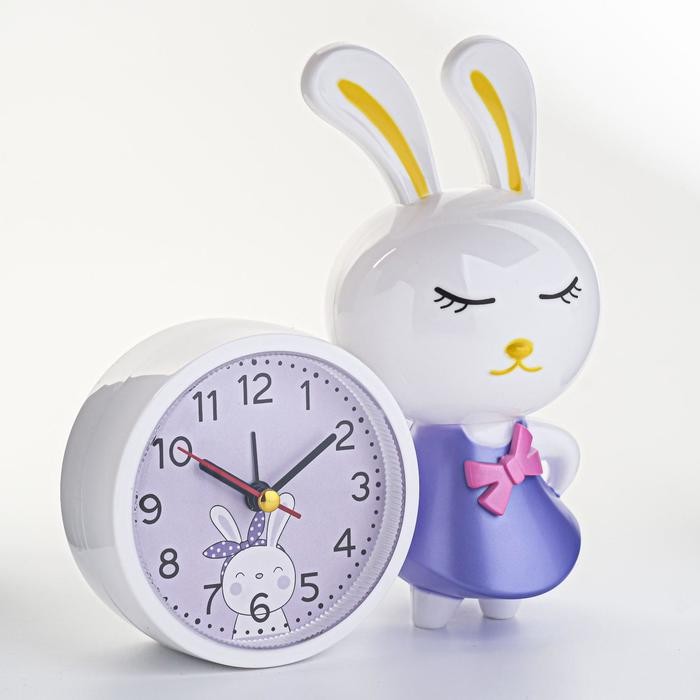 Часы - будильник настольные «Зайка», плавный ход, циферблат d-8.7 см, 15×16 см, АА
