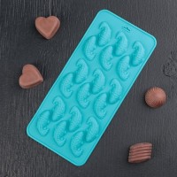 Форма для льда и кондитерских украшений Доляна «Золотая рыбка», 22×10×1,8 см, 18 ячеек, цвет МИКС