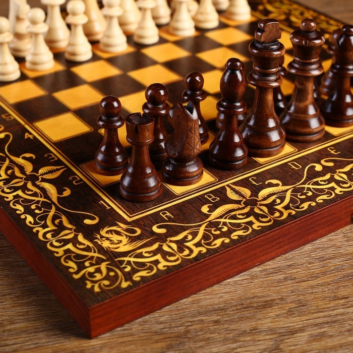 Шахматы "Дракон" (доска дерево 40 х 40 см, фигуры дерево, король h=9.5 см)