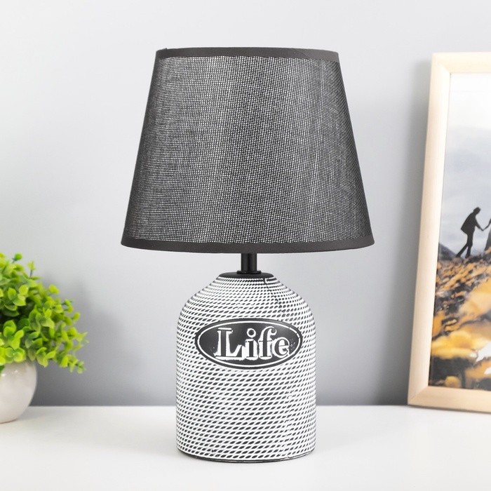 Настольная лампа с абажуром RISALUX «Бенефит», E14, 40 Вт, классическая, в спальню, на тумбочку, в гостиную, чёрный, 20×20×31 см