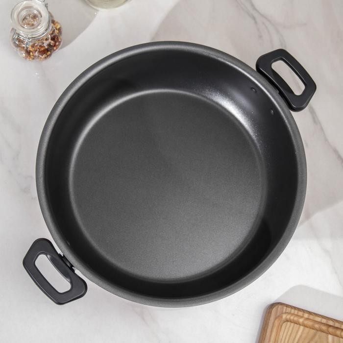 Жаровня «Эксперт», 3,5 л, d=26 см, стеклянная крышка, пластмассовые ручки, антипригарное покрытие, цвет бордовый