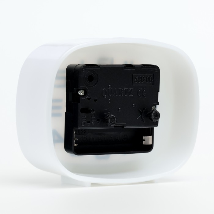 Будильник, дискретный ход, 10 х 8 х 4 см, белый Будильник, дискретный ход, 10 х 8 х 4 см, белый