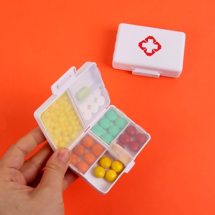 Таблетница «Быстрая аптечка», 10.5×8×3 см, 8 секций, белая