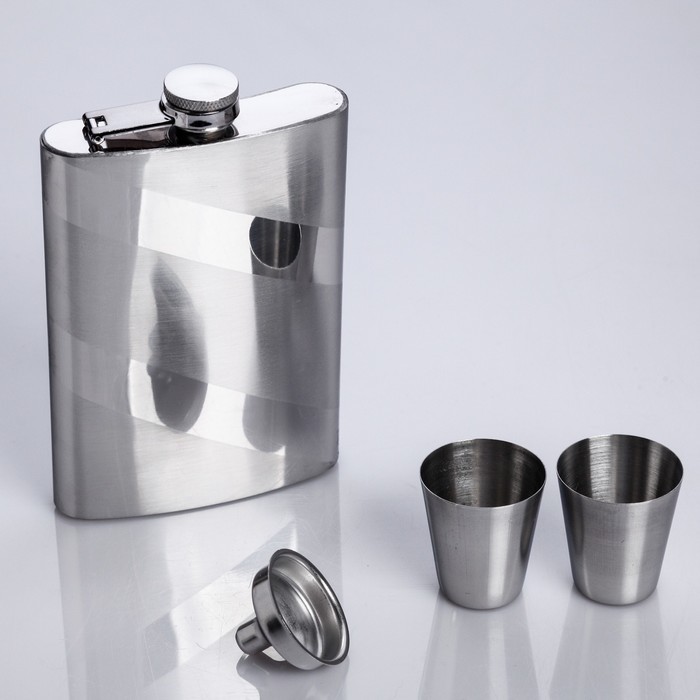 Подарочный набор 4 в 1 "Классика": фляжка 270 мл + 2 рюмки, воронка