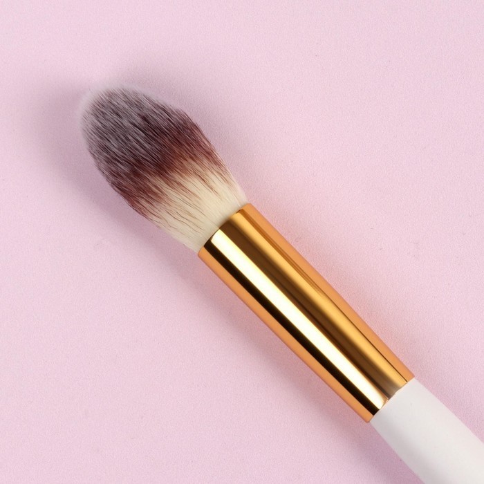 Кисть для макияжа «White», 18 см, цвет белый