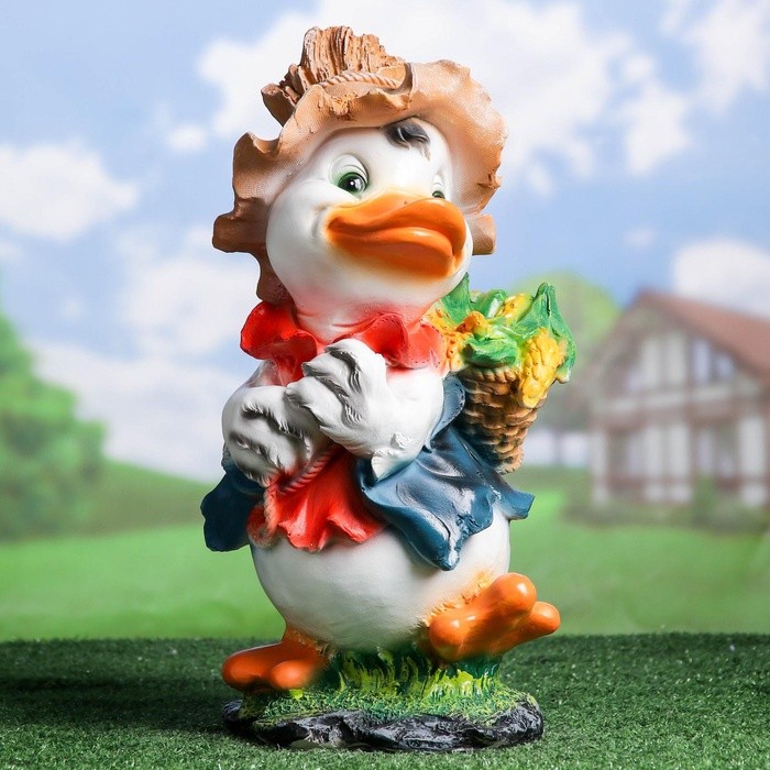Садовая фигура из полистоуна «Утёнок с кукурузой», 48×22×26 см