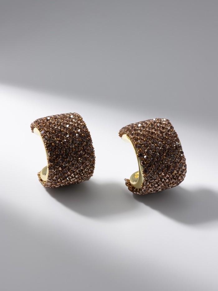 Серьги со стразами QF «Блеск» дуга, цвет золото