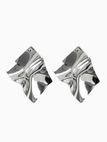 Серьги металл «Атмосфера» ромб мятый, цвет серебро