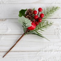 Новогодняя ветка декоративная «Зимнее волшебство. Очарование», пластик, ягоды и шишка на хвое, 18 см