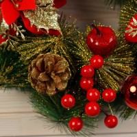 Новогодний венок d-30 см «Зимнее волшебство. Яркая сказка» на дверь, на стену, декор цветы, яблоки, ягоды, шары