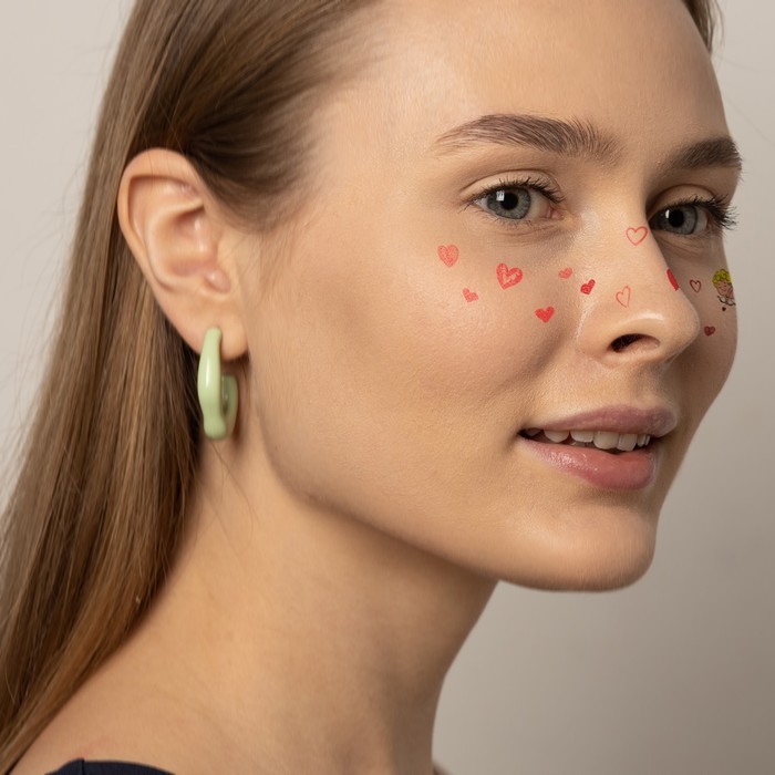 Татуировка на тело цветная "Веснушки. Купидон" 16х5 см