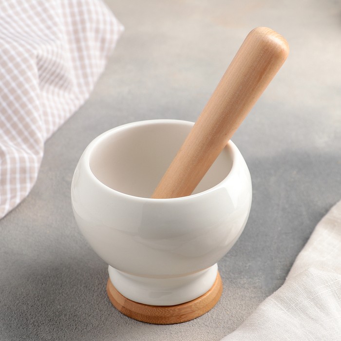 Ступка для специй с пестиком Доляна «Эстет», 10,5×9,5 см, на деревянной подставке