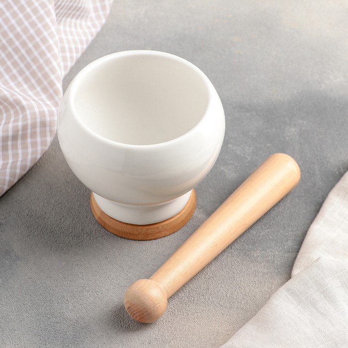 Ступка для специй с пестиком Доляна «Эстет», 10,5×9,5 см, на деревянной подставке