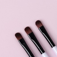 Набор кистей для макияжа, 3 предмета, цвет белый/чёрный