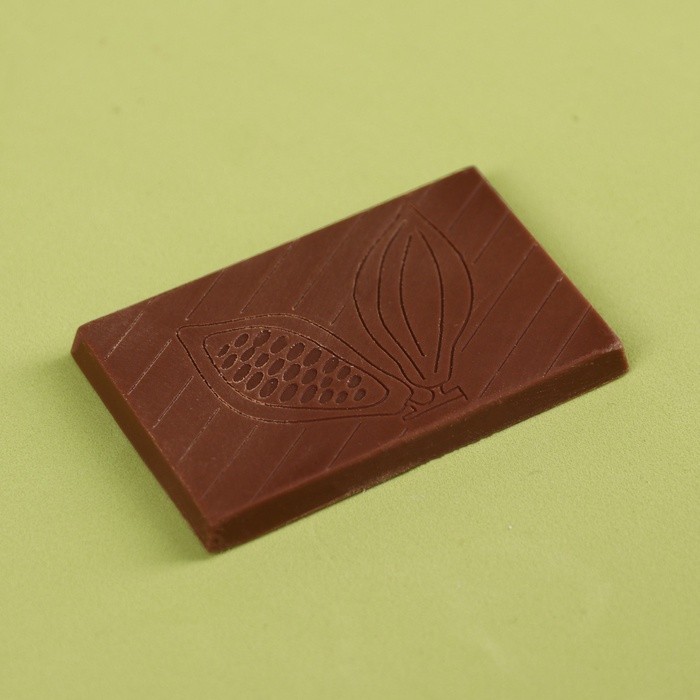 Шоколад молочный «Любимому защитнику», 12 г.