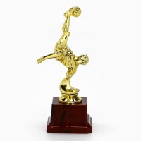 Кубок, наградная фигура «Футболист», золото, подставка пластик, 18×9.5×6.5 см