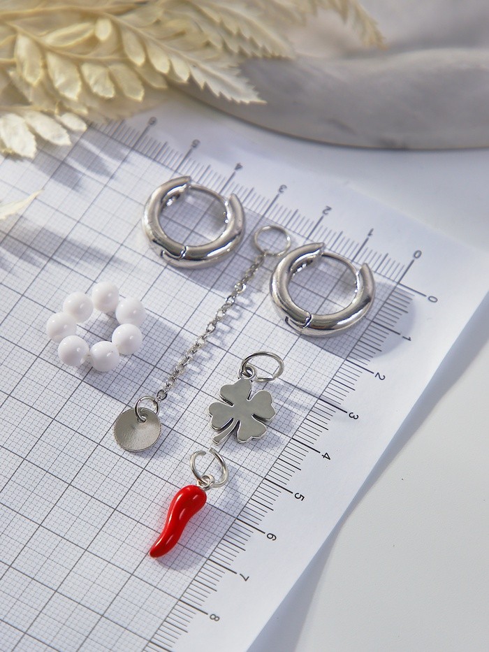 Серьги со съёмным элементом «Трансформер» клевер, цвет бело-красный в серебре