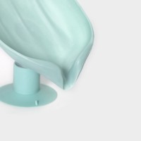 Мыльница со сливом для воды Доляна, на присоске, 12.5×9×10 см, бирюзовая