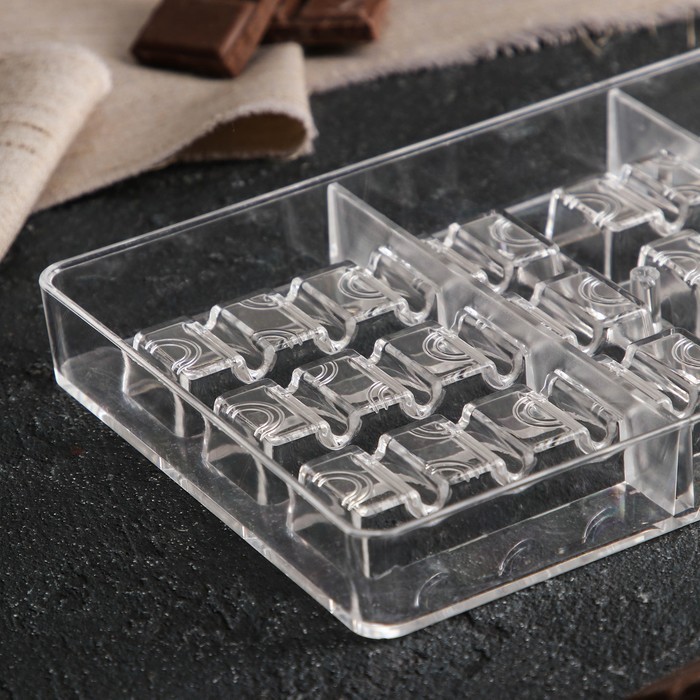 Форма для шоколада и конфет «Киндер», 14 ячеек, 20×12×2,5 см, ячейка d=3 см