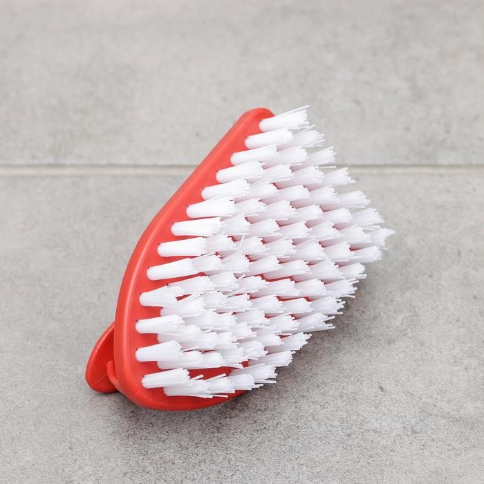 Щётка утюжок для уборки Доляна, с ручкой, пластик, хозяйственная, 10×6×5.5 см, МИКС Щётка утюжок для уборки Доляна, с ручкой, пластик, хозяйственная, 10×6×5.5 см, МИКС