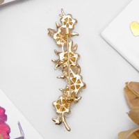 Брошь «Веточка с цветами», цвет белый в золоте