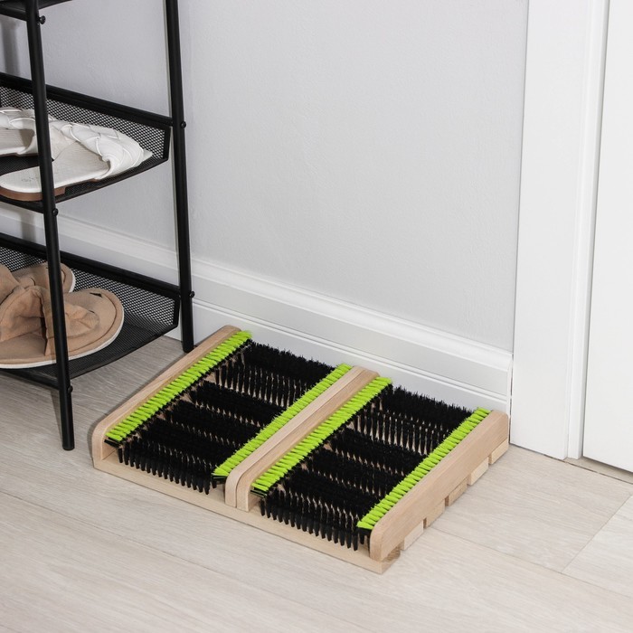 Щит подножный для очистки обуви 39×29×5,6 см 1212 пучков