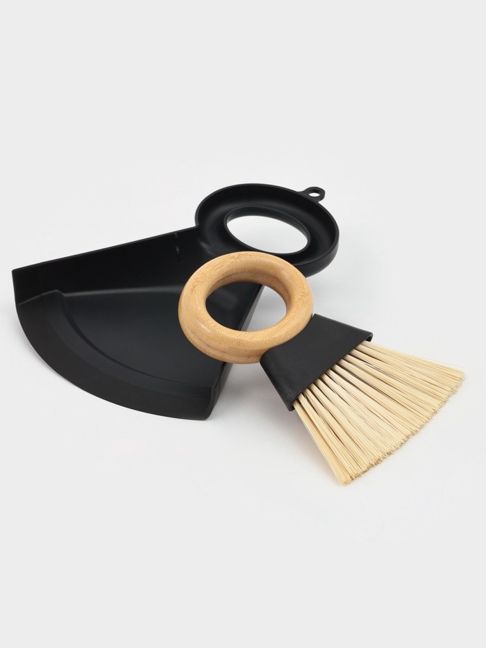 Щётка с совком Доляна Meli, бамбуковая ручка, 21.5×16.5 см, чёрная