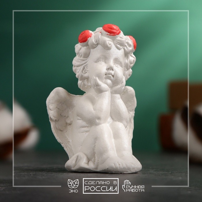 Фигура "Ангелочек положил личико на ручки" перламутр, 7х6х5см