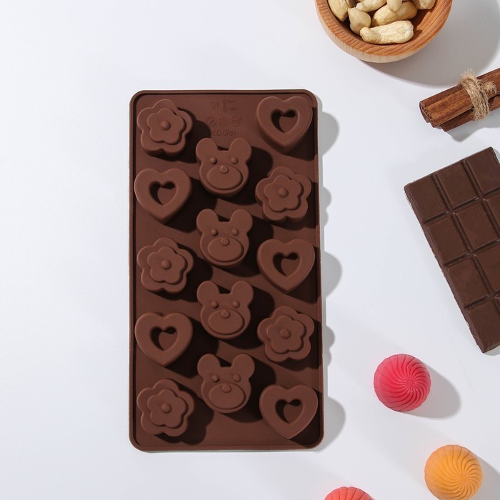 Форма для конфет и шоколада Доляна «Мишка, цветок, сердце», силикон, 19.7×10.5×1.5 см, 14 ячеек, коричневая