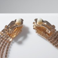 Серьги клипсы для ушей висячие со стразами QF «Вечеринка», белые в золоте