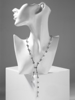 Колье с жемчугом «Цепь» импровизация, шар №8, цвет белый в серебре, L= 40 см
