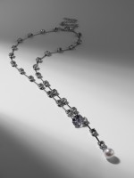 Колье с жемчугом «Цепь» импровизация, шар №8, цвет белый в серебре, L= 40 см