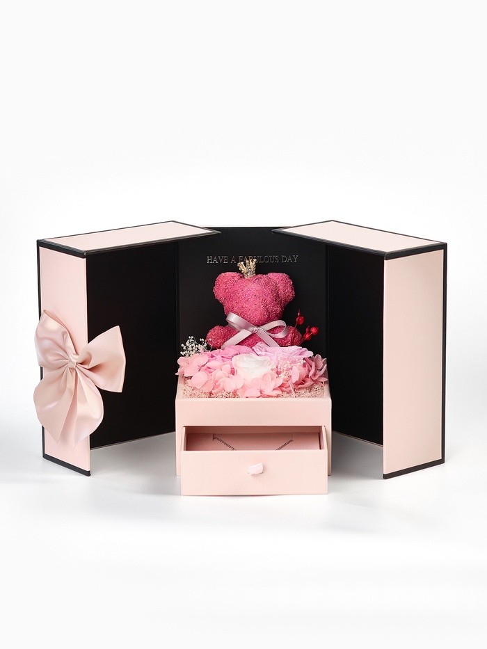 Набор с кулоном «Я тебя люблю», в коробке с мишкой, цвет серебро, нежно-розовая коробка