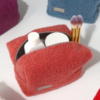 Косметичка женская на молнии TEXTURA, объёмная, плюшевая, розовая