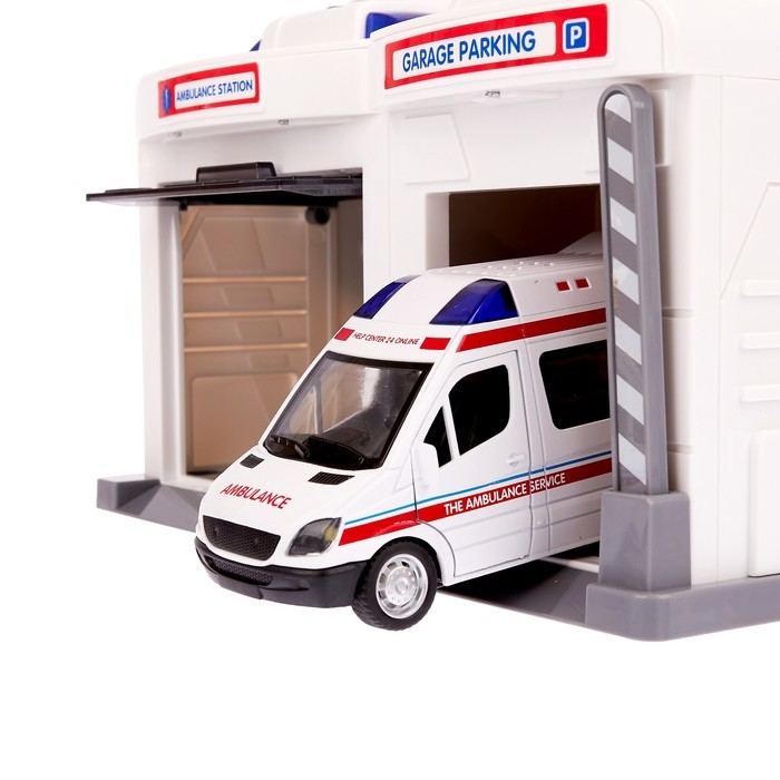 Парковка «Скорая помощь» с металлической машинкой и рацией, световые и звуковые эффекты