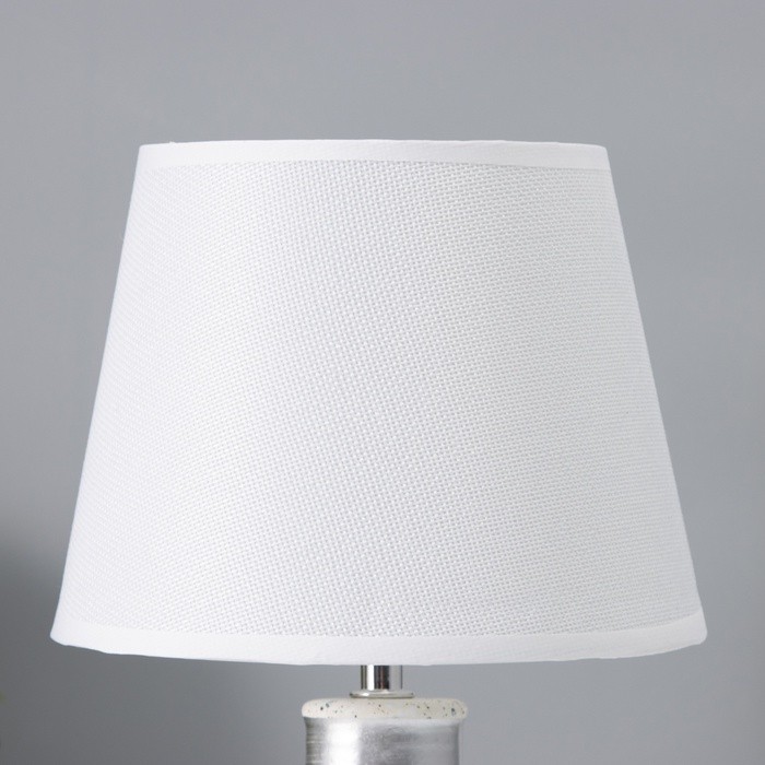 Лампа настольная "Овация" 1хЕ14 40Вт белый 22х22х31см