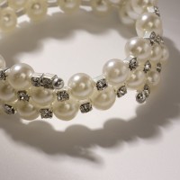 Браслет жемчуг «Пружинка» стразинки, шар № 6, цвет белый в серебре, L=6 см