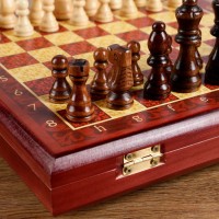 Шахматы "Тёмно-красная классика" (доска дерево 30 х 30 см, фигуры дерево, король h=8 см)