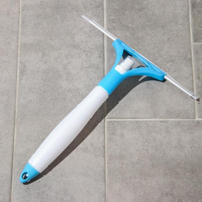 Водосгон с пульверизатором Доляна, 30×30 см, МИКС