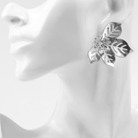 Серьги металл «Стиль» лист, клён, цвет серебро