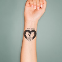 Татуировка на тело чёрная "Сердце. Сильно-сильно" 6х6 см