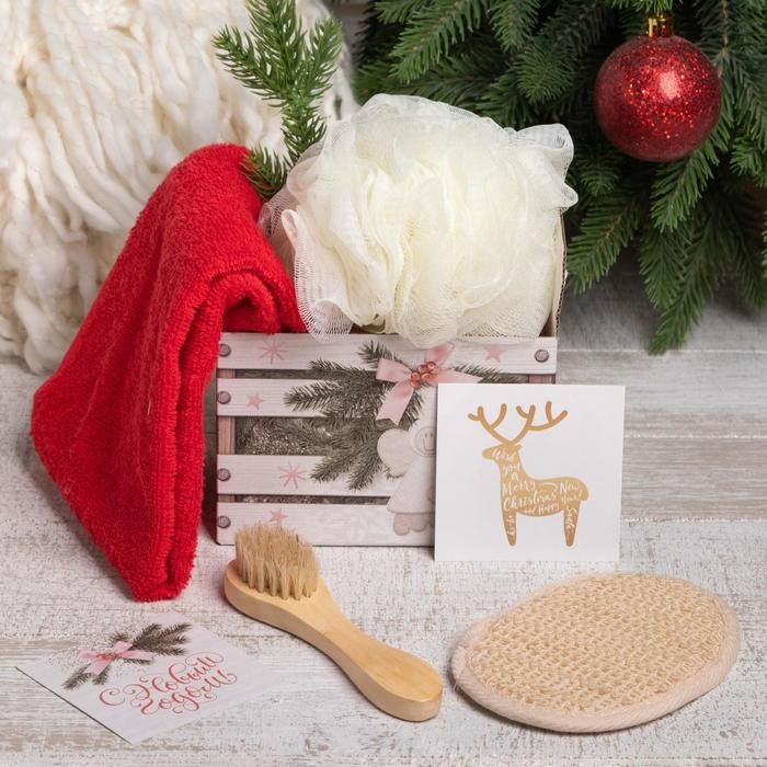 Набор подарочный новогодний "Счастья в сердце", полотенце и аксессуары (6 предметов)