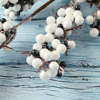 Новогодняя ветка декоративная «Зимнее волшебство. Очарование», пластик, зимние ягоды, 55 см