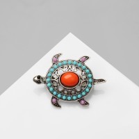 Брошь этника «Черепашка», цветная в серебре