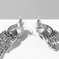 Серьги со стразами «Водопад» овал, бело-зелёные в серебре