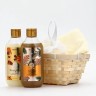 Подарочный набор новогодний в деревянной корзине: гель для душа, пена для ванны и полотенце, аромат тыквенный пирог и ванильный пряник, URAL LAB