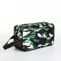 Косметичка на молнии мужская, с ручкой, с принтом «Камуфляж», зелёная