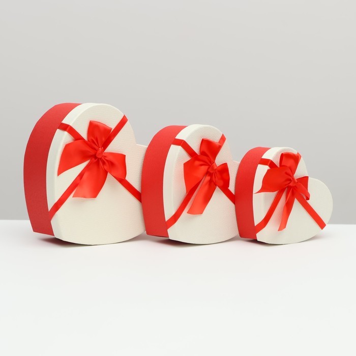 Набор подарочных коробок сердце 3 в 1, «Красный бант», 22×20×9; 19×17×7.5; 16×13.5×6 см